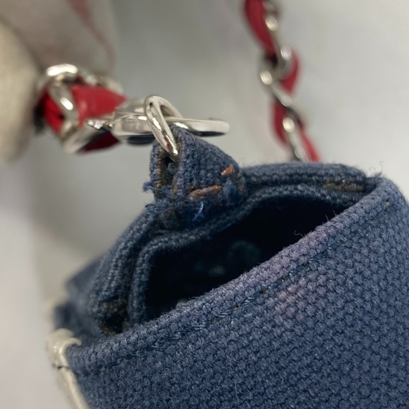 CHANEL Vintage Blue Shoulder Bag - Picture 6 of 15